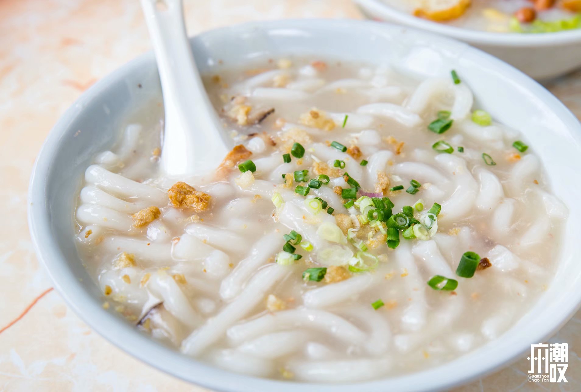 荔枝湾涌这条不足200米的街，50元吃遍西关地道美食！