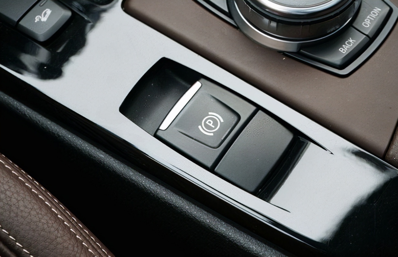 致我们终将逝去的青春，汽车上，即将消失的4个配置