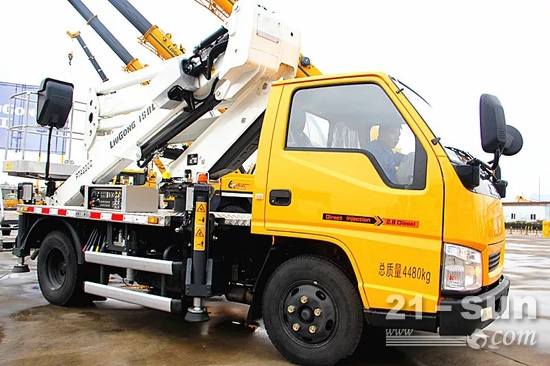 柳工起重机销量,柳工装载机持续销量第一