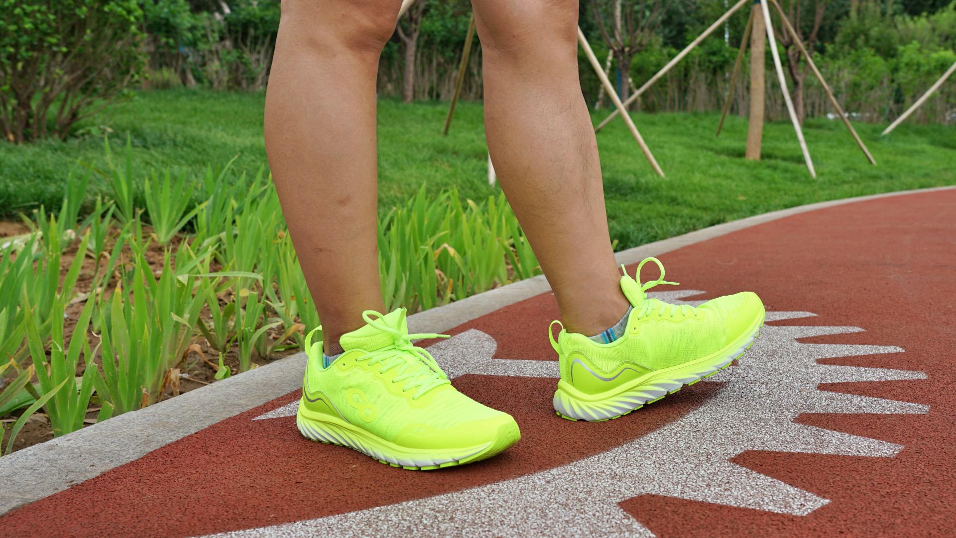 咕咚10k悦弹跑鞋适合中考吗,咕咚24k跑鞋