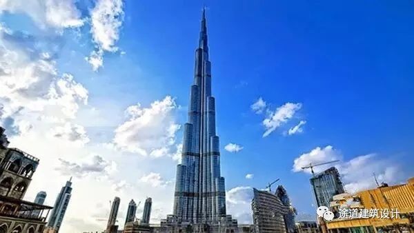 世界上最高的建筑迪拜哈利法塔,世界最高楼迪拜哈利法塔高度