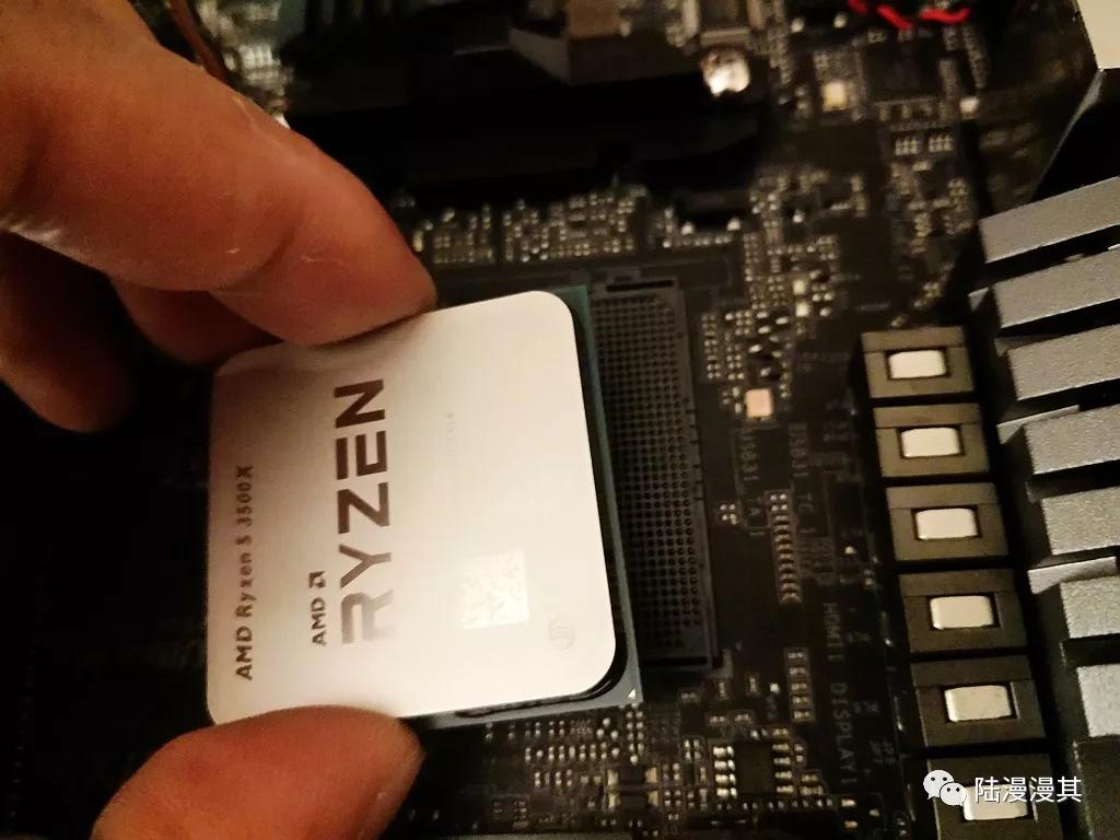 孤勇者mini机箱itx装机,240水冷itx机箱装机全过程