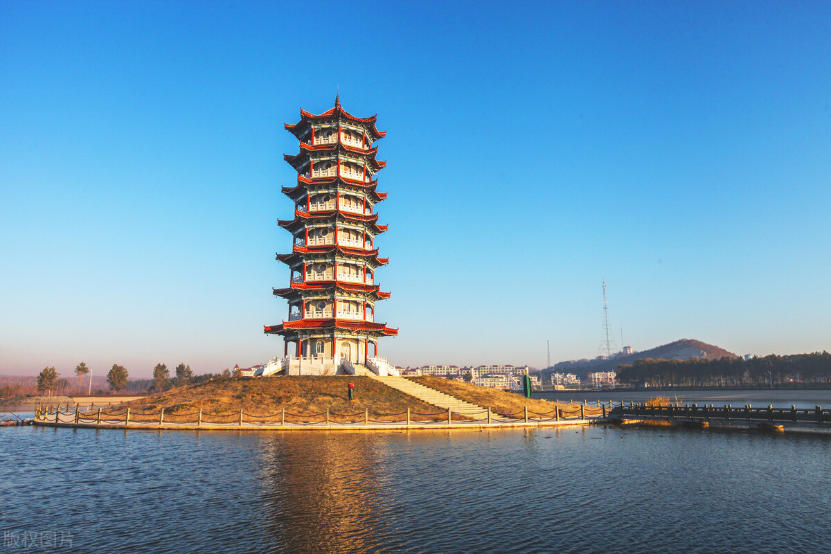 今天的你爱答不理明天我还来找你,今天的你爱理不理明天你高攀不起