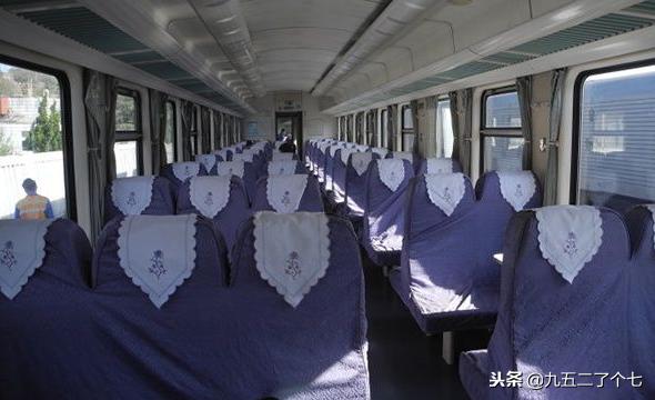 坐了这么多年高铁才知道位置,坐了那么多年的火车