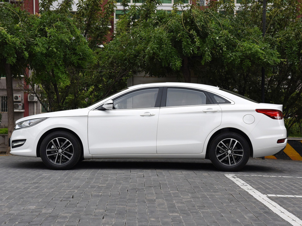 09款奔腾b50隐藏功能教程,奔腾b50车外观