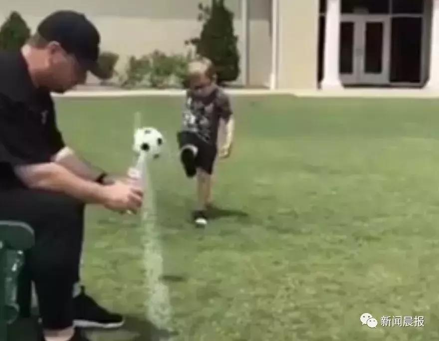 甄子丹赵文卓明星战队,甄子丹赵文卓踢瓶盖