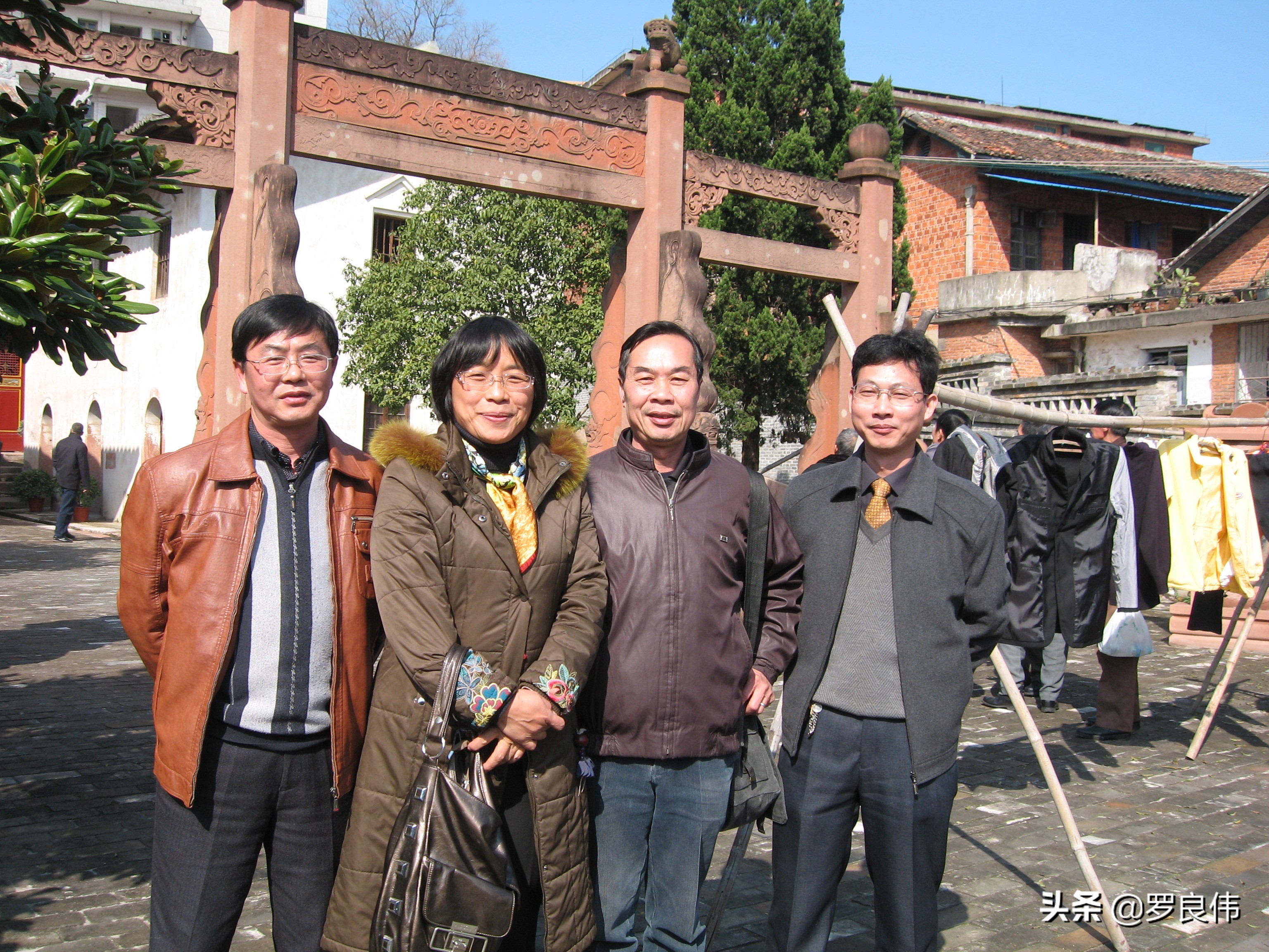 妻子离家出走八年寻情记,8年前妻子离家出走