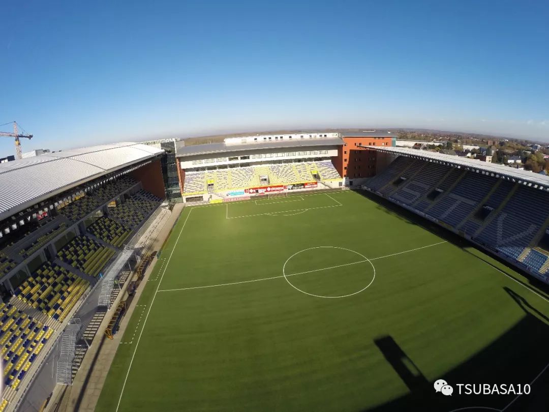 贩卖过黄片,指导过咪蒙,他帮助日本足球进军欧洲的中心