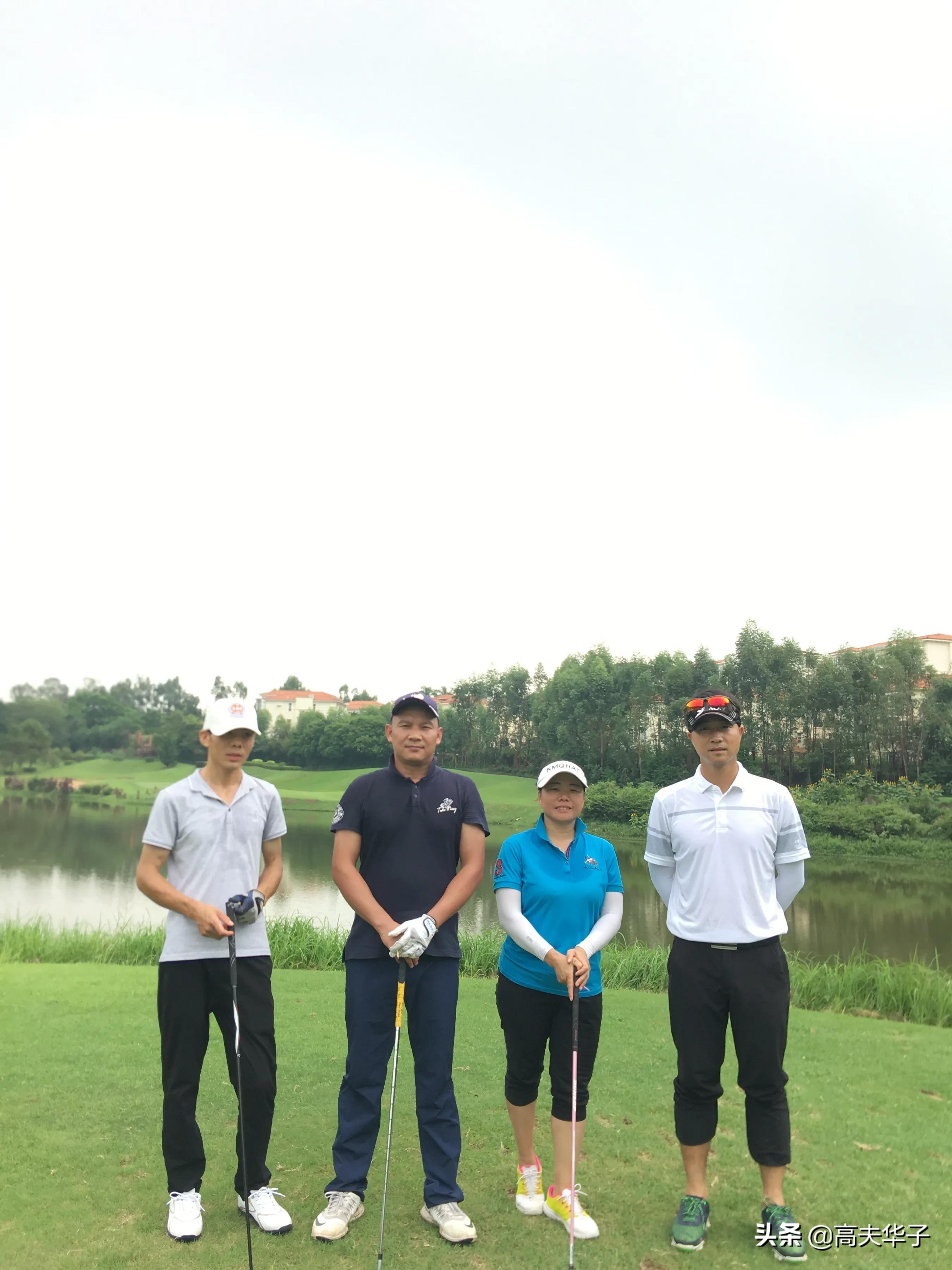 高尔夫初学者球场介绍,打高尔夫球初学者