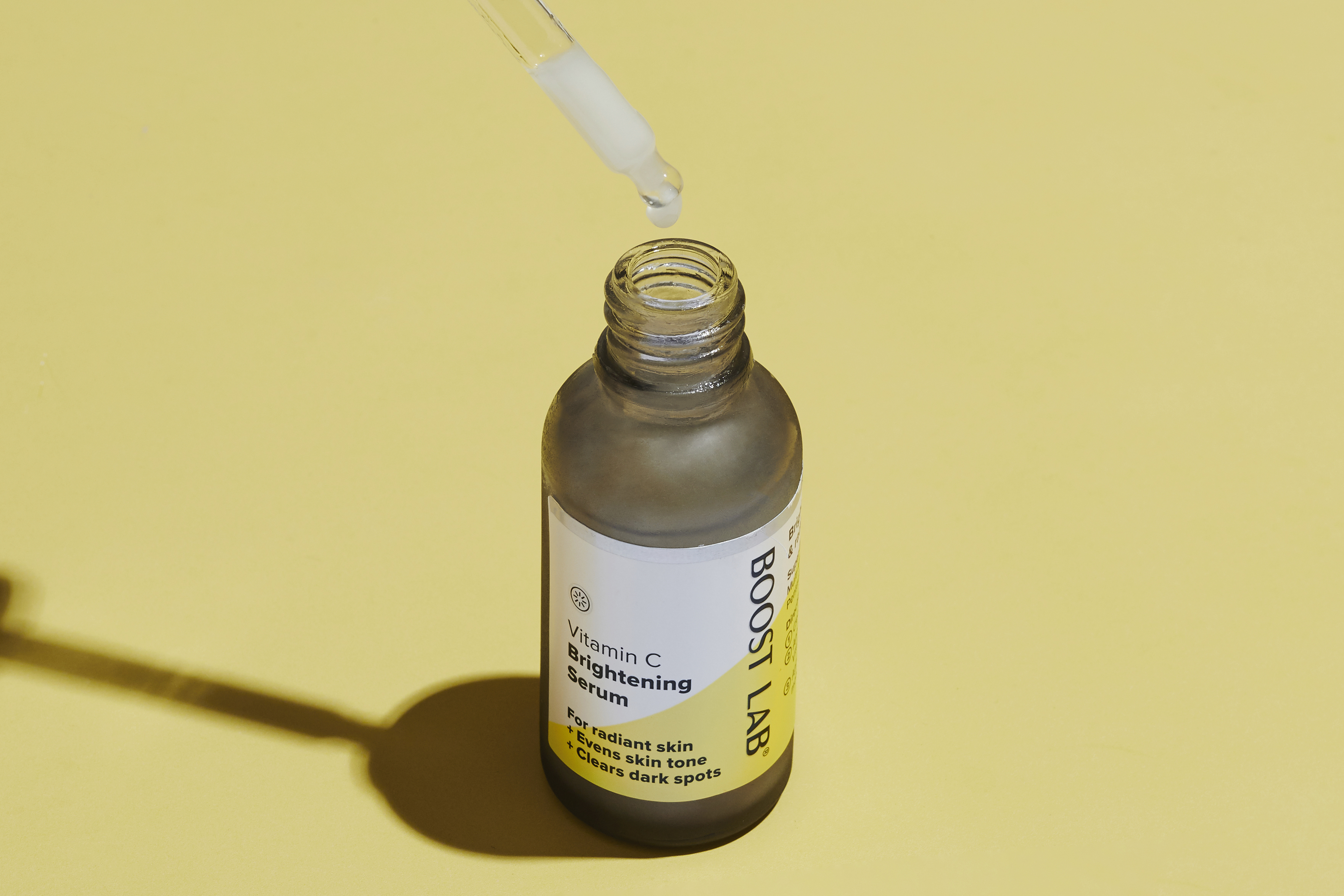 黄黑皮怎么变白高级感,黄黑皮如何养成干净皮肤