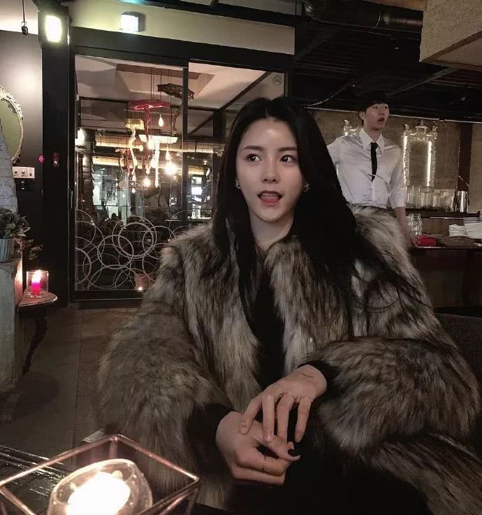 李多英李多贤是双胞胎吗,排坛美人