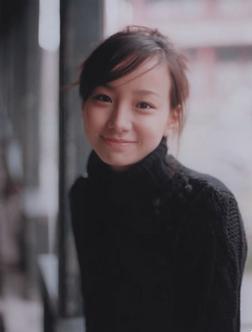 还记得当年的紫日吗,靳东拍了几次吻戏