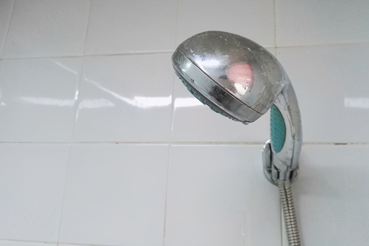 半夜三四点醒了就睡不着怎么回事,三四点醒来睡不着吃什么中成药