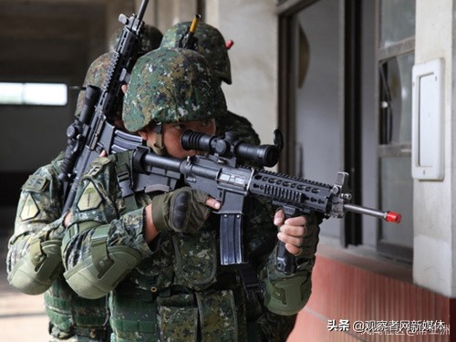 导弹带刀片,导弹带格栅舵吗