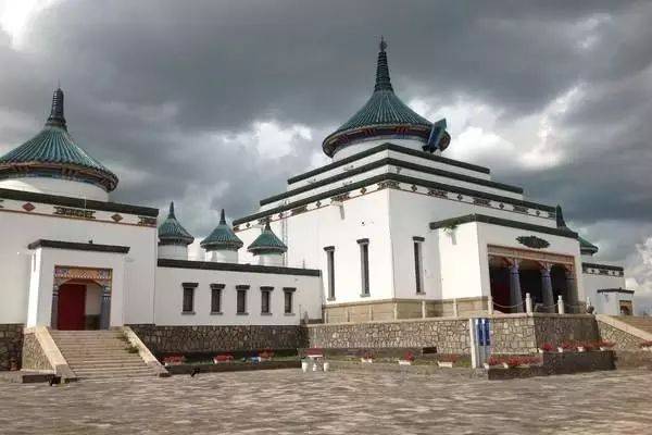 吉林省风景好的公路,吉林省第一条高速公路是哪条