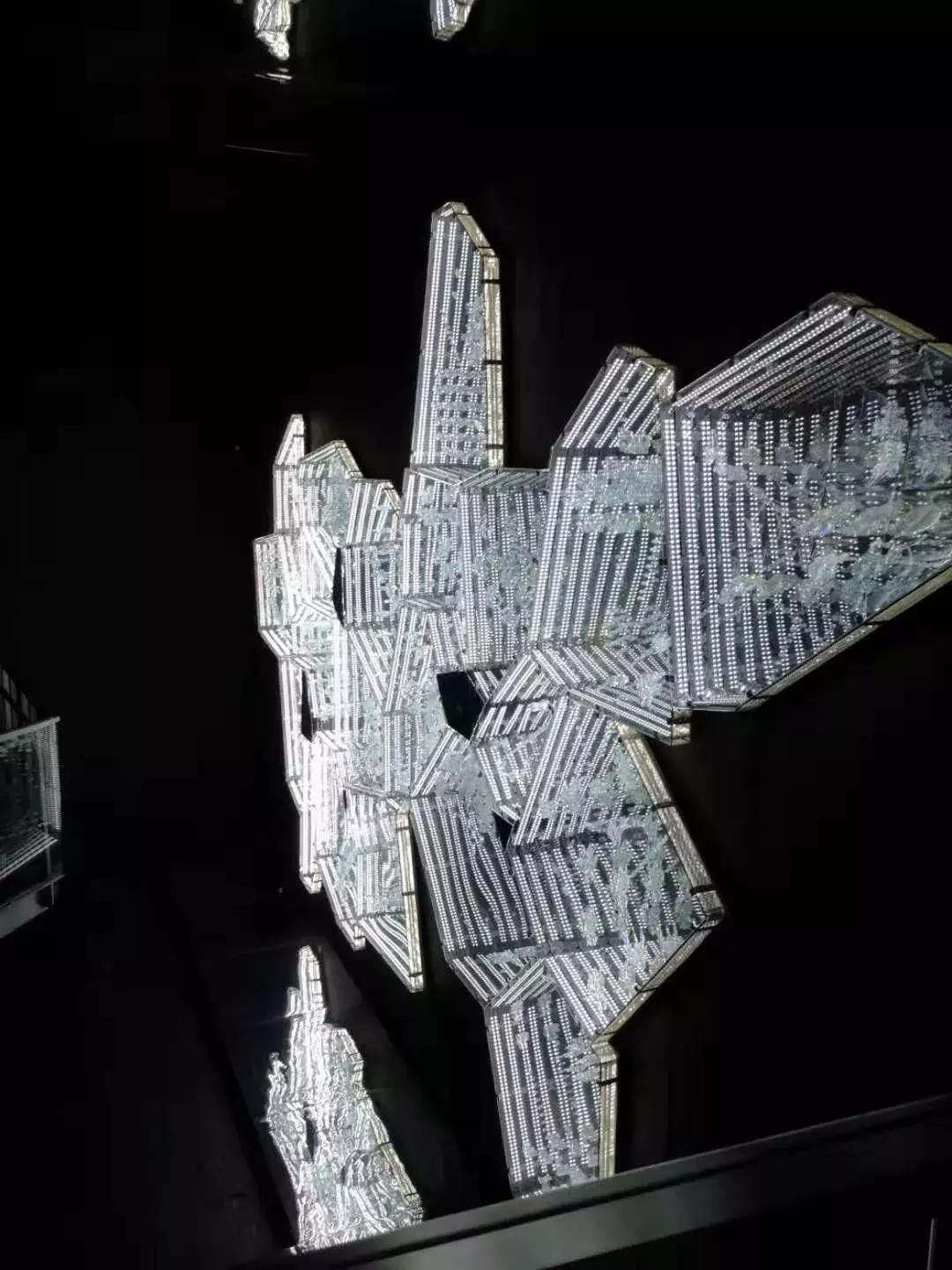 域外来风▏施华洛世奇六精合体让技术因艺术而持续高光