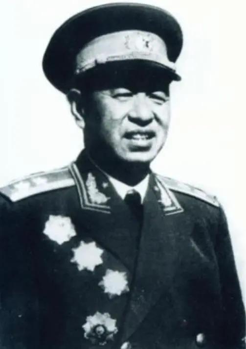 红军时期的12位师长,红军长征时一个团神秘消失之谜