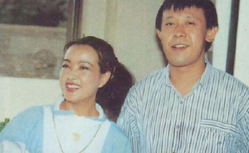 刘晓庆姜文再相聚视频,刘晓庆和陈佩斯开玩笑