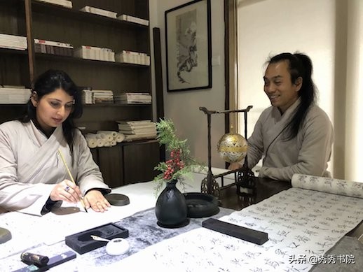 中巴友谊之花香满书院