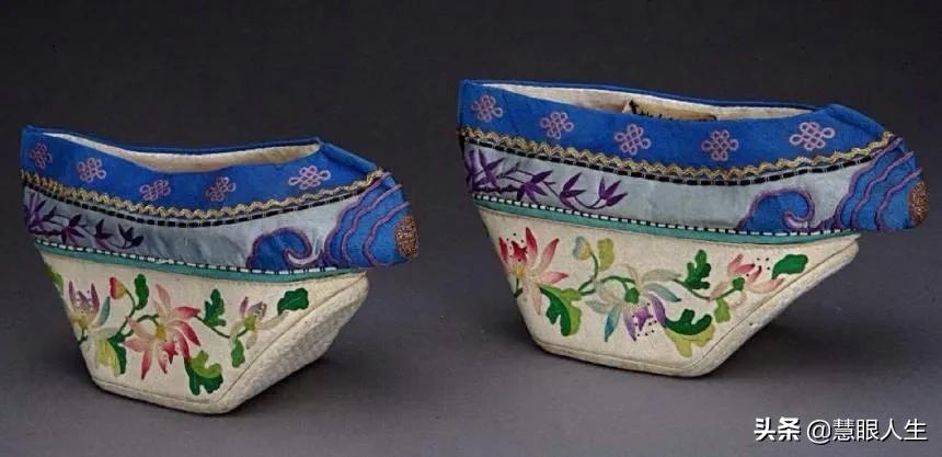 相比美女黑丝.古代男人更爱高跟鞋？高跟鞋发展史有多奇葩？