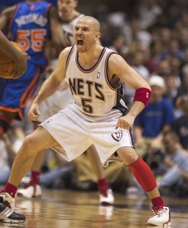 风雨飘摇捉不定，抬头望天何时晴：简评篮网队的艰难历程