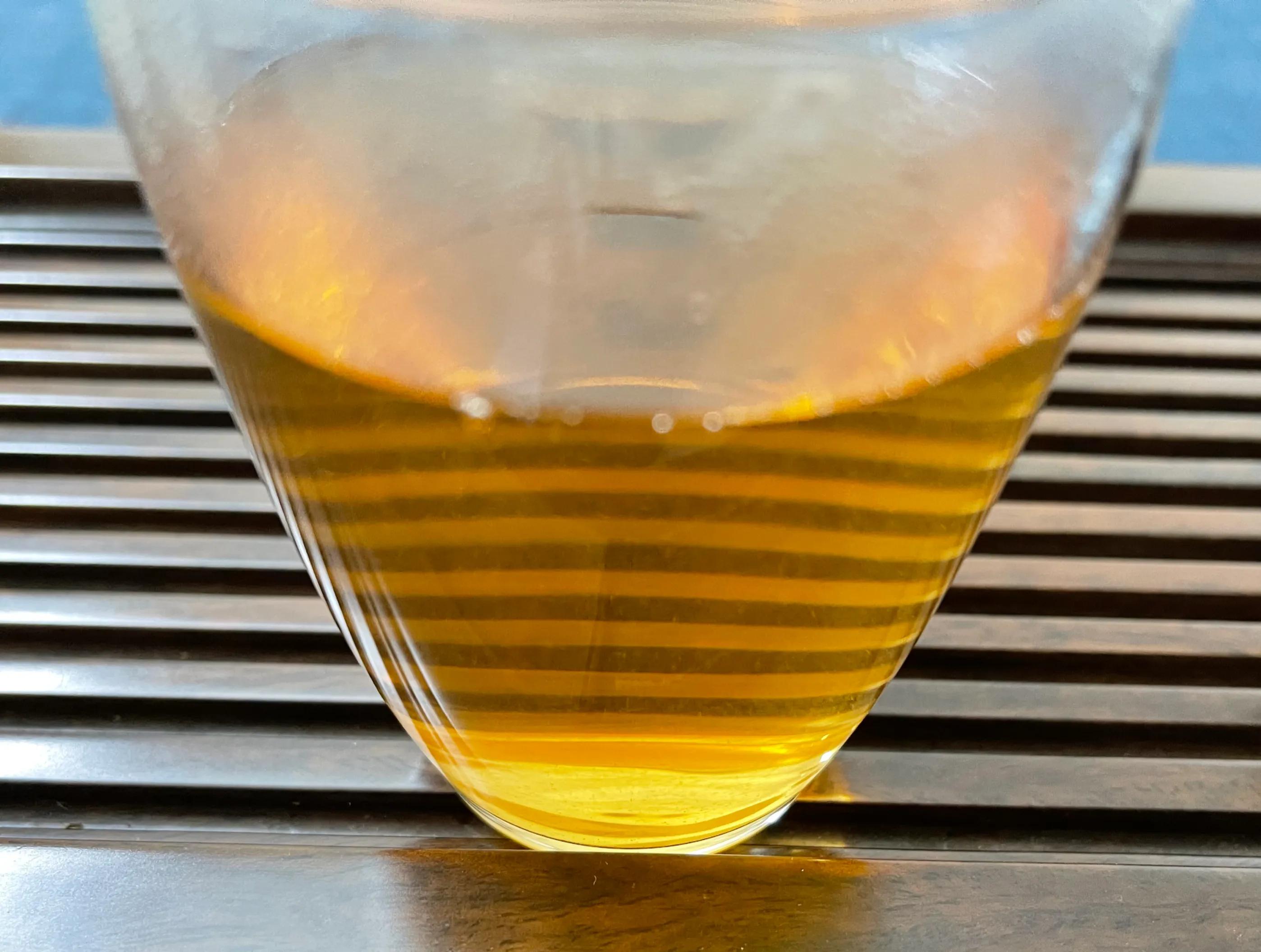 普洱茶开汤视频讲解,普洱茶开茶饼