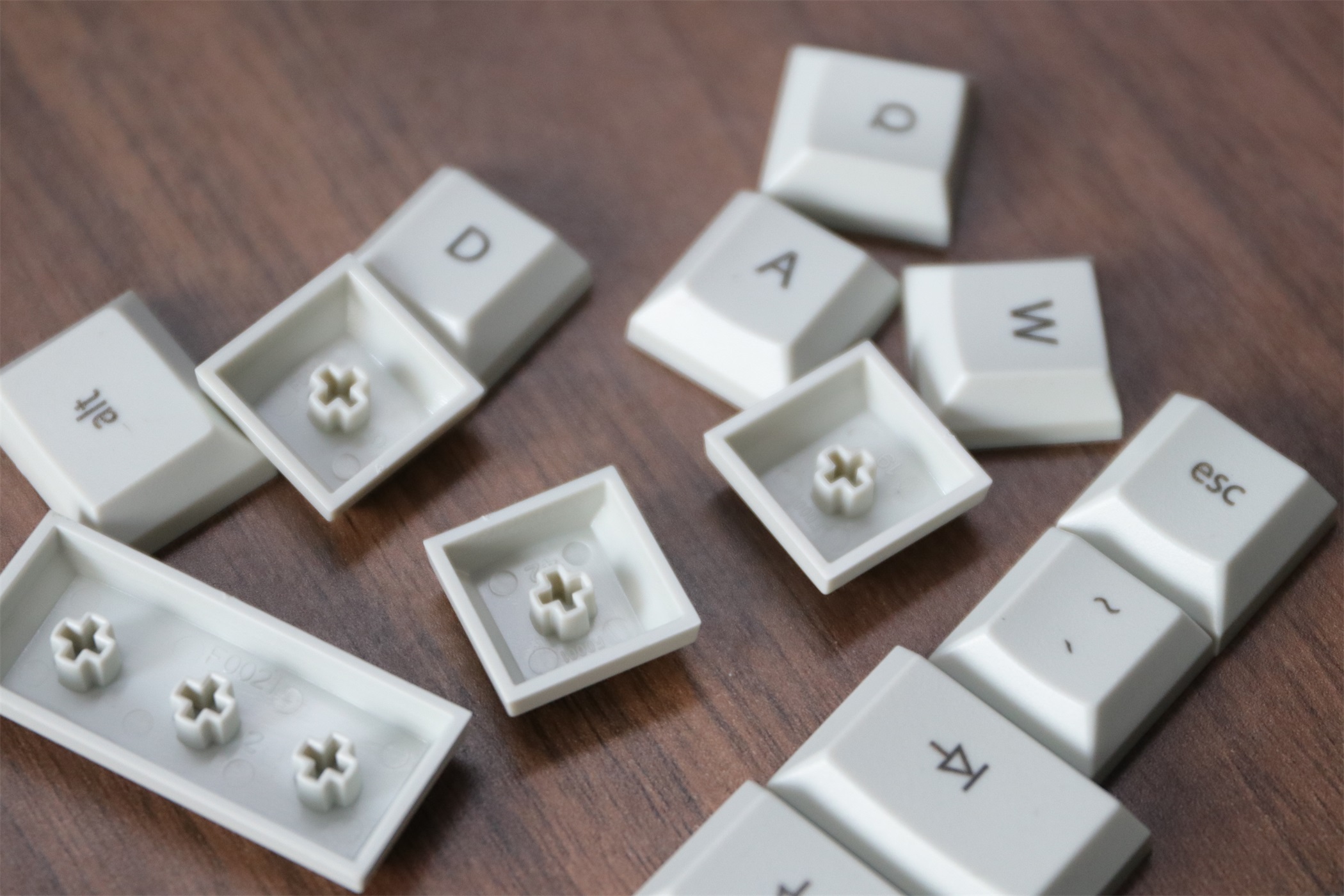 cherrymx2.0和ikbcc104哪个手感更好,cherrymx2.0s键盘怎么样