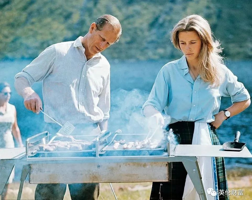 菲利普亲王有趣故事,女王菲利普亲王年轻时