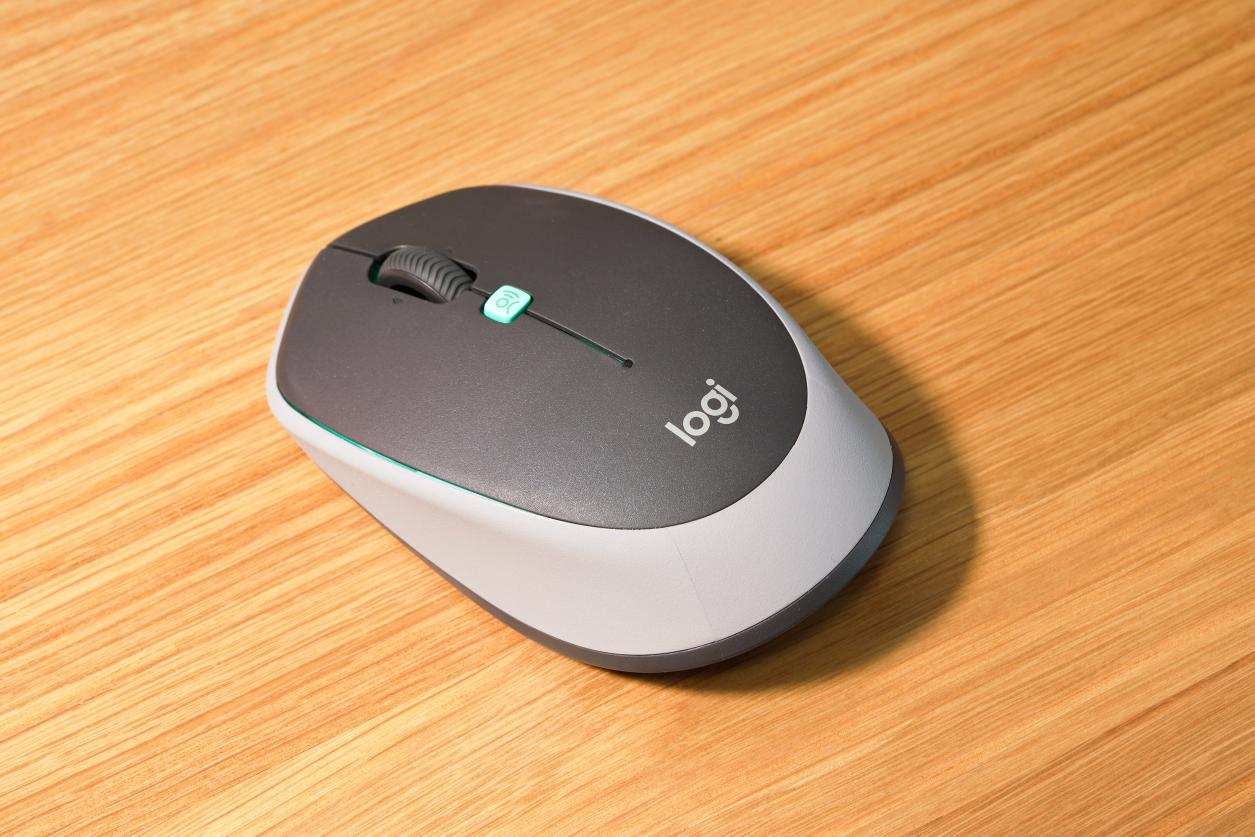 罗技m330无线鼠标怎么样,罗技m380无线鼠标怎么使用