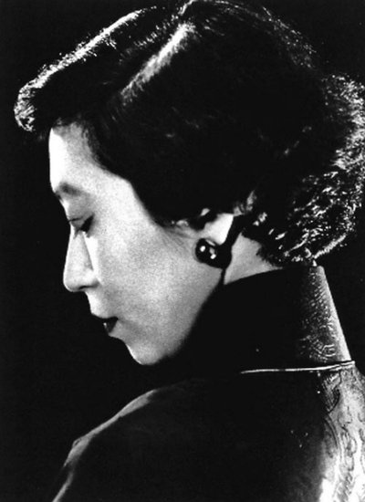 张爱玲第一炉香是深爱还是欲望,第二炉香张爱玲的故事