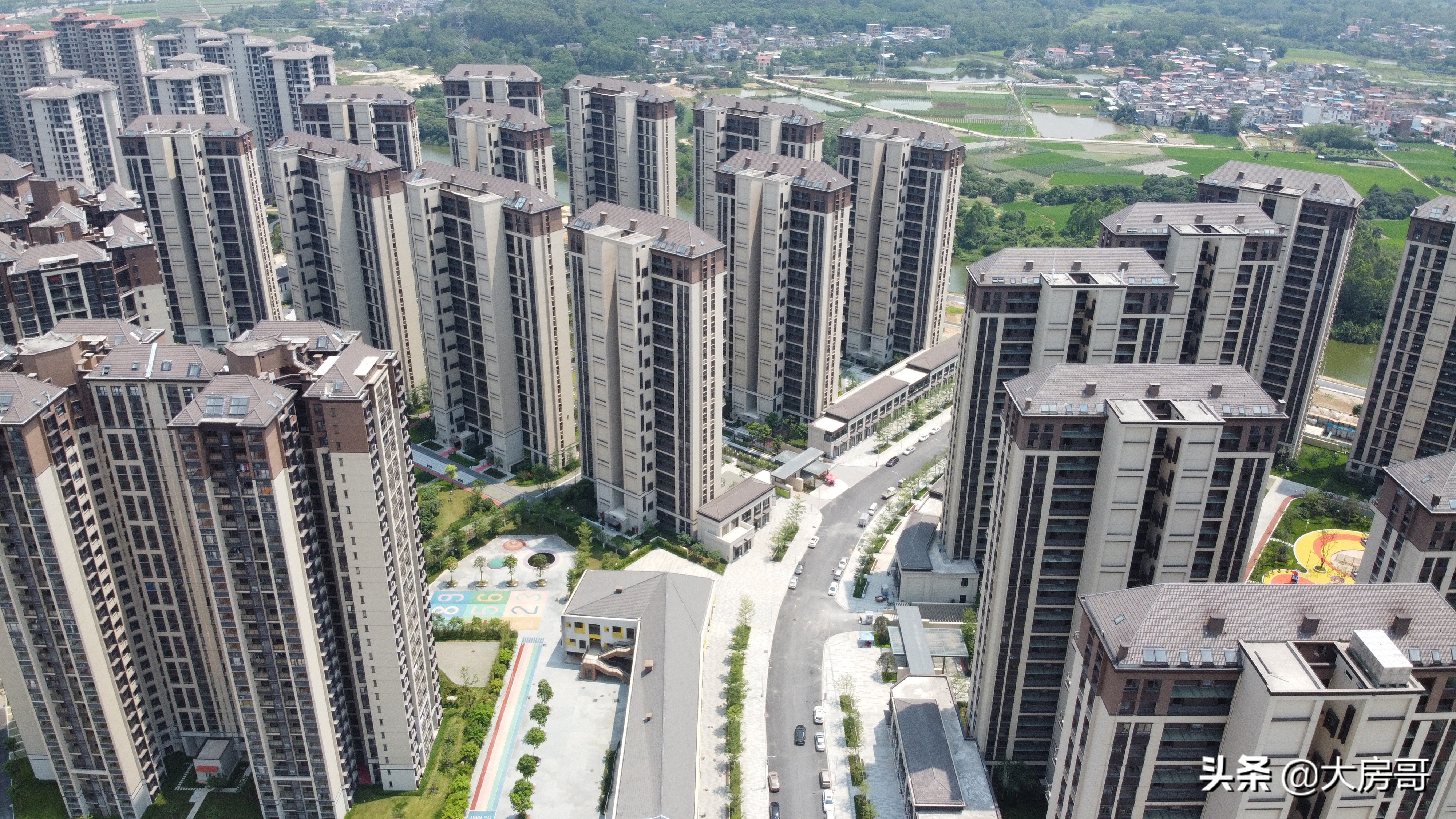 保利东湾三期最新房价,保利大降价释放了什么信号