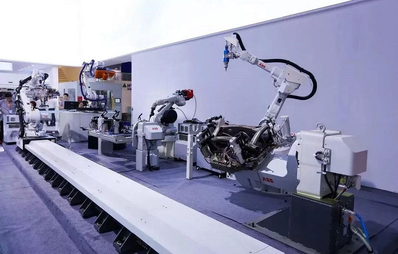 圆珠笔制造堪比造航母,圆珠笔头有多难比航母还难造