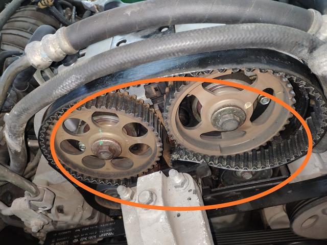 别克君越正时链板断了是什么症状,别克君越正时链板断掉了