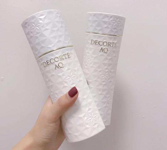 最近很火的护肤水乳,最近很火的水乳二合一化妆品