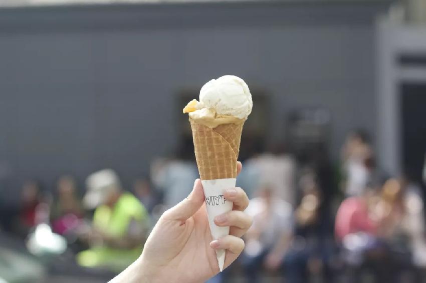 奈雪喜茶是一线品牌吗,奈雪的茶vs喜茶vs茶百道vs蜜雪冰城