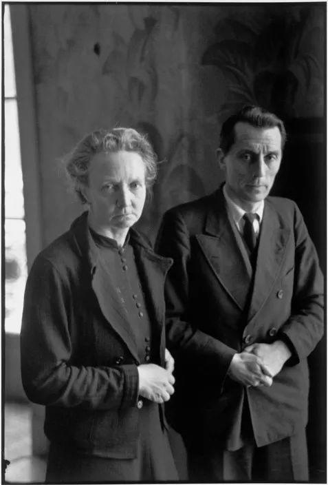 布列松摄影艺术书,布列松经典摄影作品解读