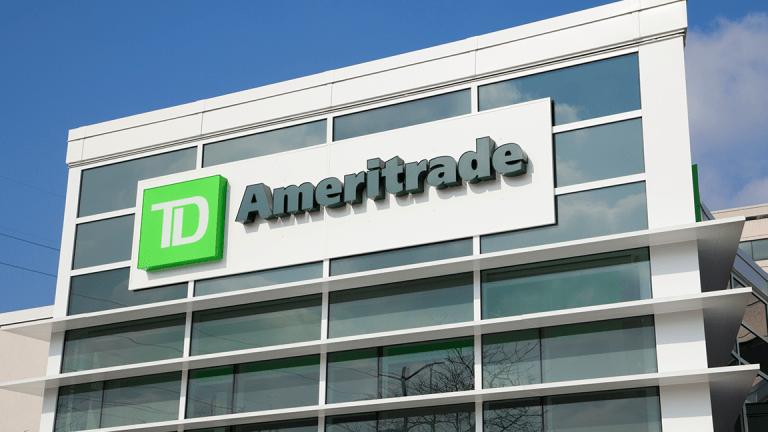 美股交易哪个平台,扒一扒直播电商