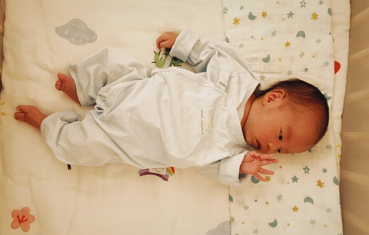 小孩肚子胀气老是放屁怎么推拿,宝宝肚子胀气哭闹快速解决法