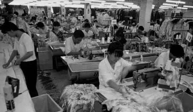 美国浏览中国导弹基地照片，因一群人胡子太多，得知一场惊天交易