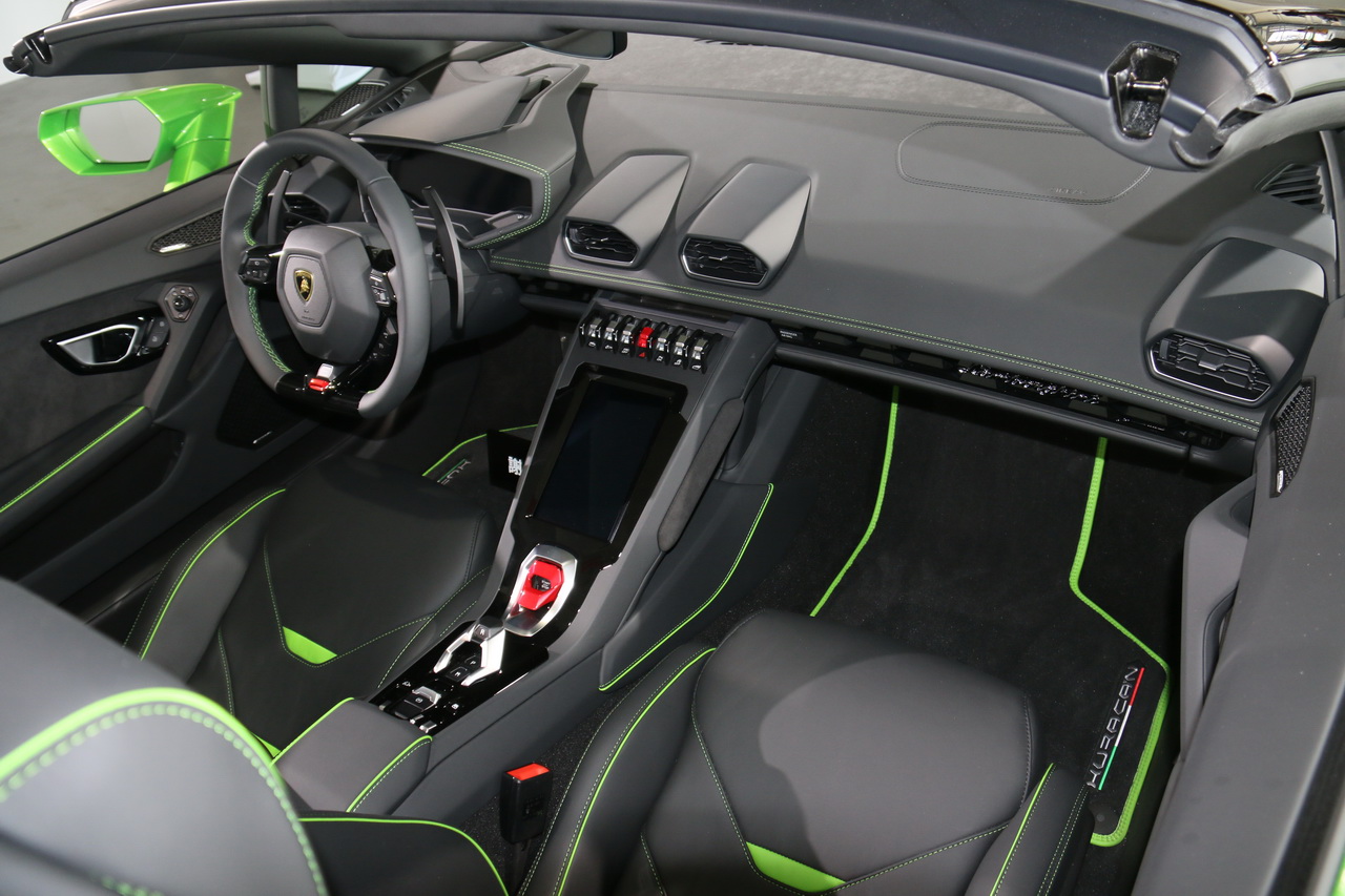 小牛飓风升级evo,飓风小牛飙车