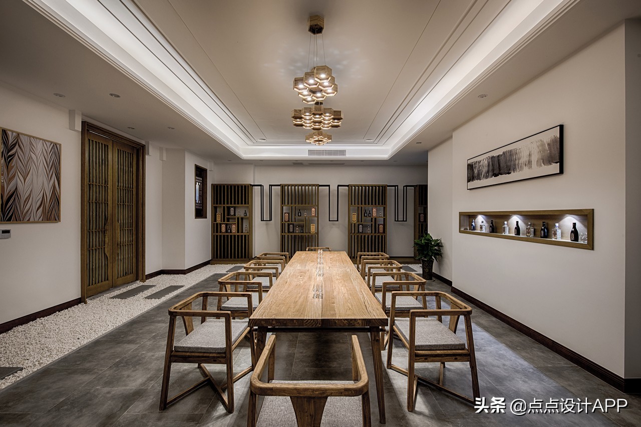 创意无限江小白，千万巨资打造线下新大楼，究竟在玩儿什么花样？