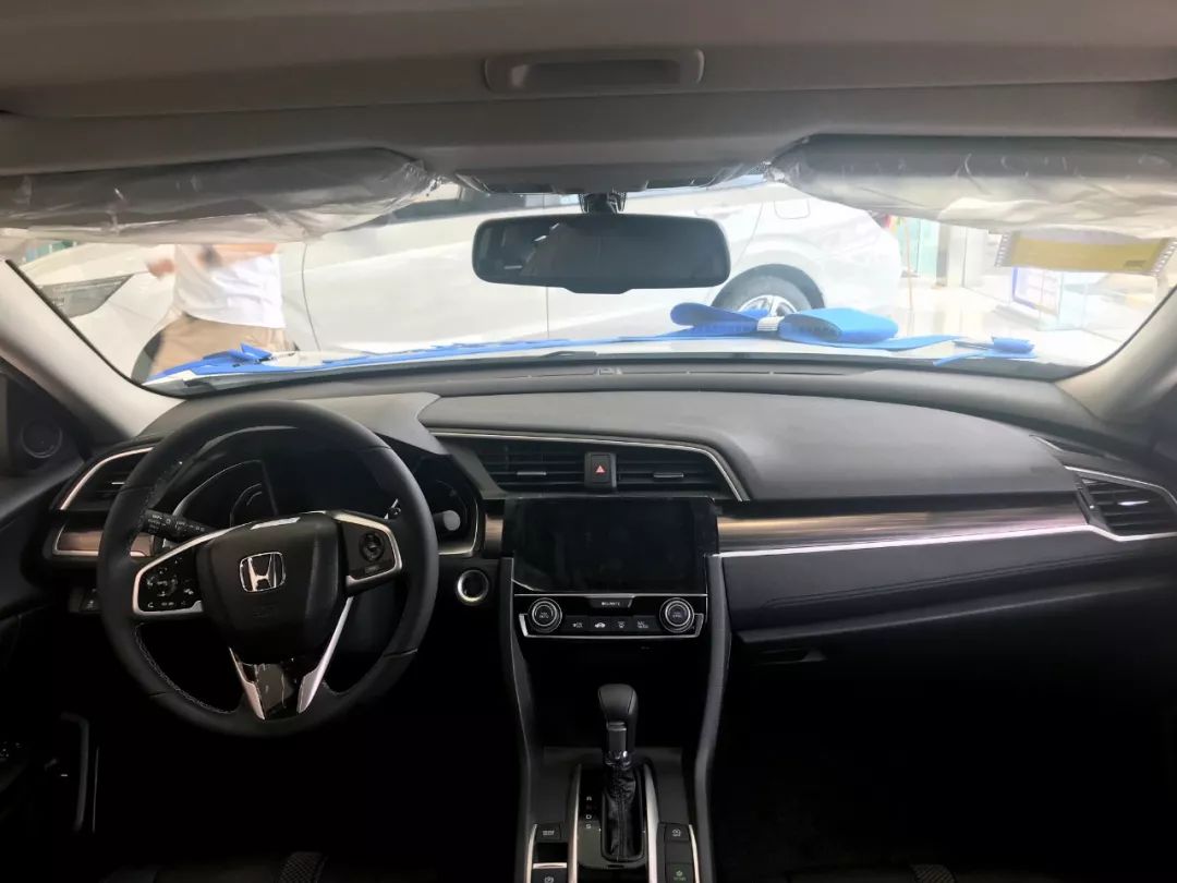 最近很火的神车加价,曾加价3万的车型