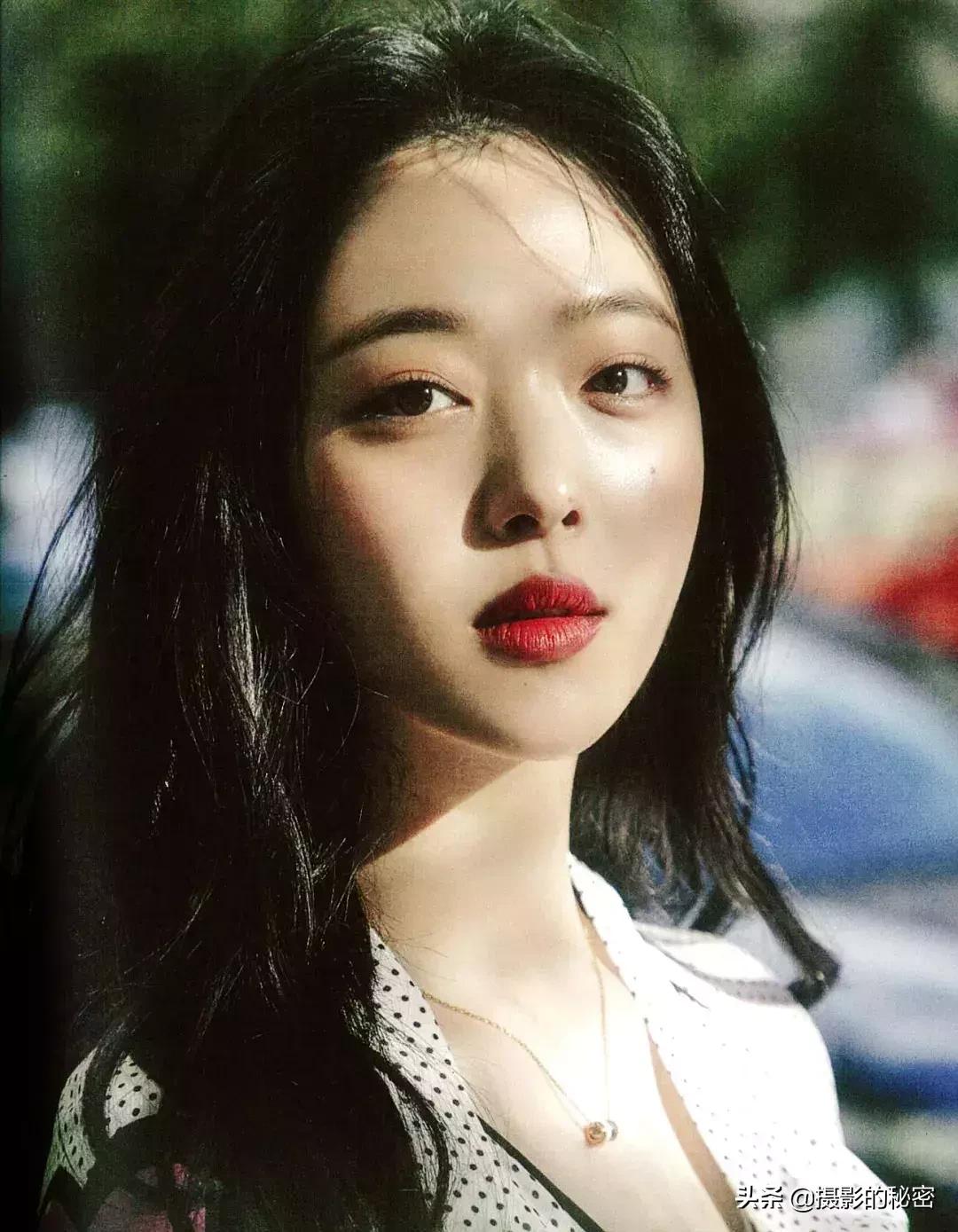 李圣经气质魅力的长腿女神,李圣经黑色一字肩身材