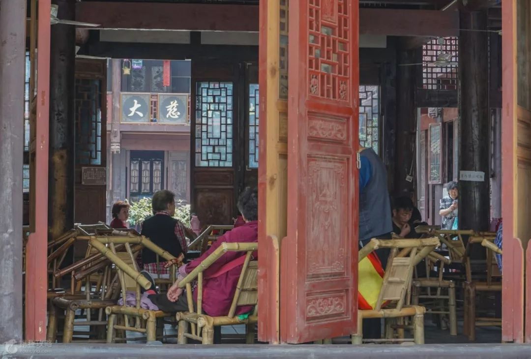 成都旅游远近攻略推荐理由,成都蓉城之秋旅游攻略