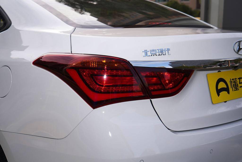 名图顶配,现代名图买自吸还是带t