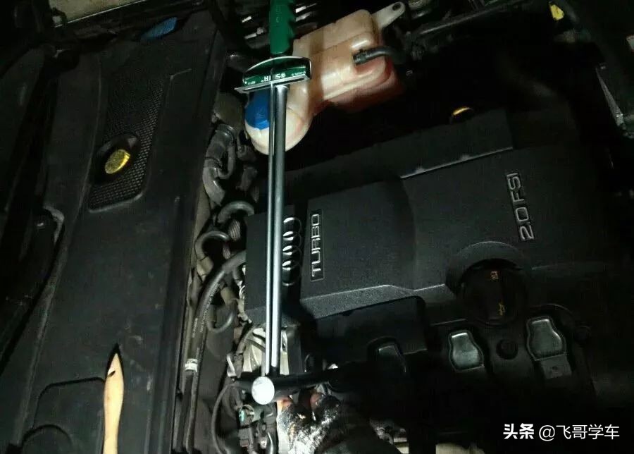 2011款2.0t奥迪a6l,最新款奥迪a6l更换火花塞教程