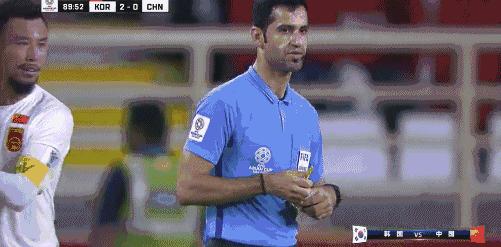 国足被毒奶还没完,中伊大战又收不利消息,主裁判是惹怒里皮之人