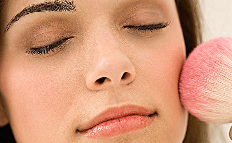 脸型难看怎么化妆,如何通过化妆改善脸型