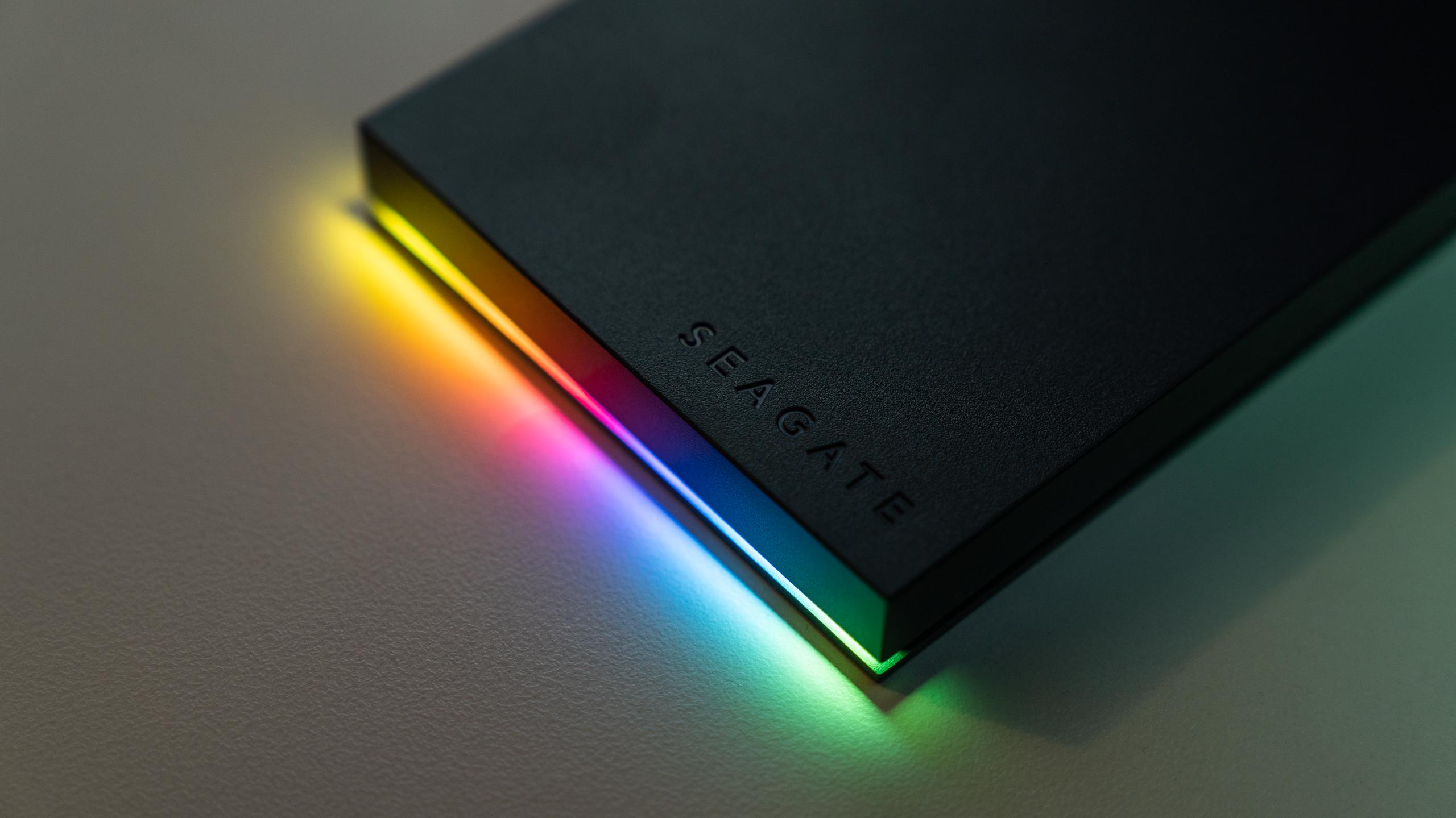 希捷酷玩极光侠移动硬盘,希捷酷玩游戏固态硬盘评测