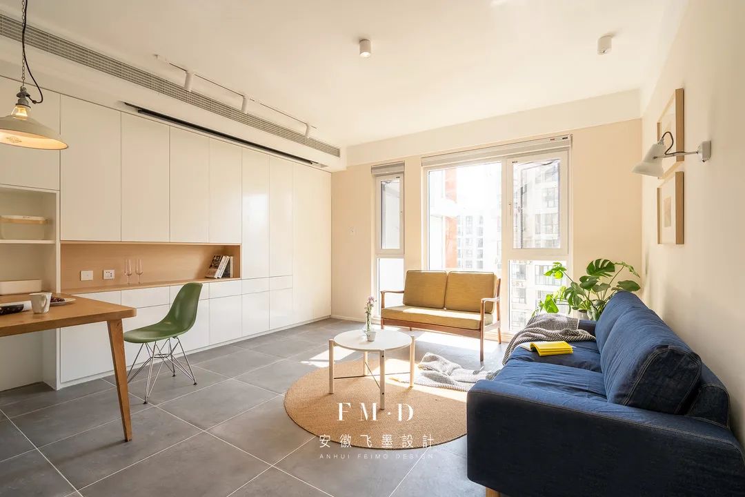 无主灯客厅无磁吸灯灯光布局,无主灯和磁吸轨道灯搭配